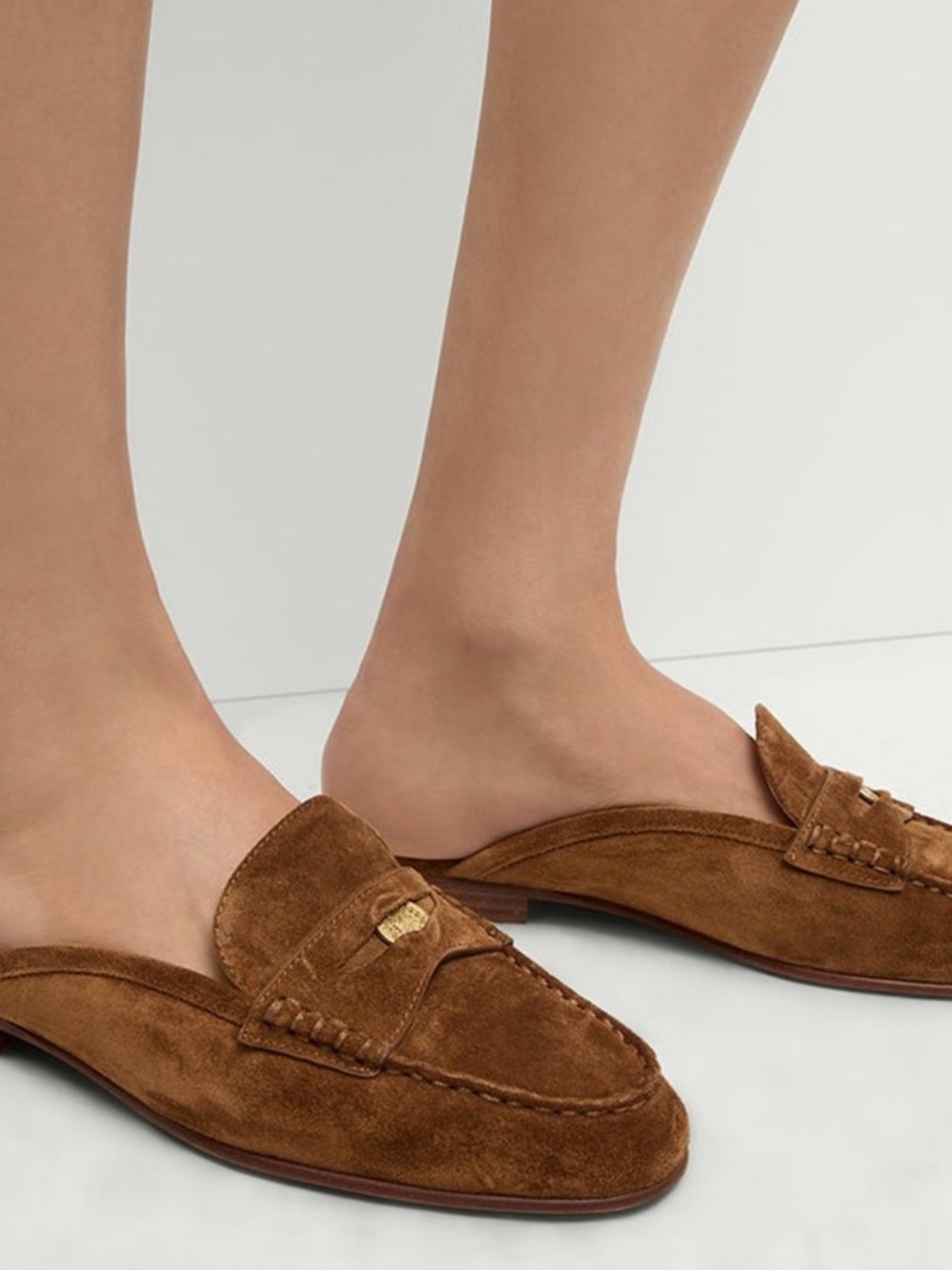 Veronica Beard Women's
Hazelwood Penny Suede Mules Size 9